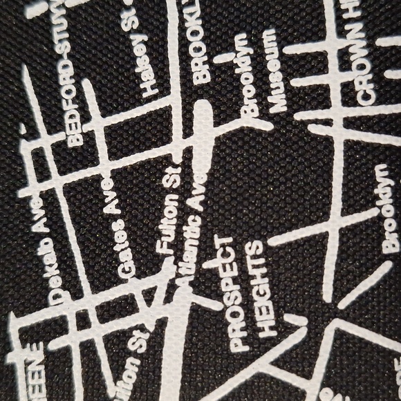 📍State Bags X American Airlines NYC map toiletries/cosmetics/makeup clutch bag - Picture 7 of 11